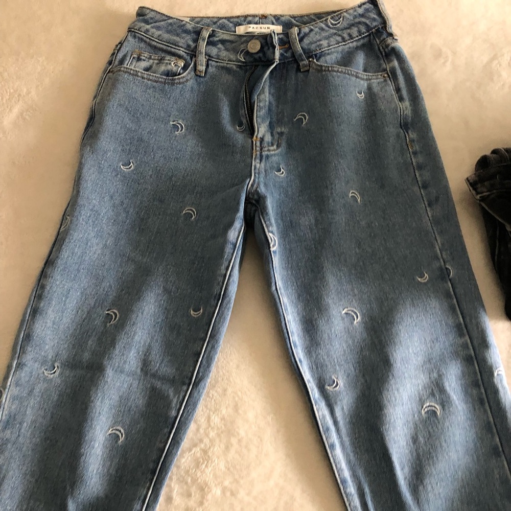 pacsun jeans with details